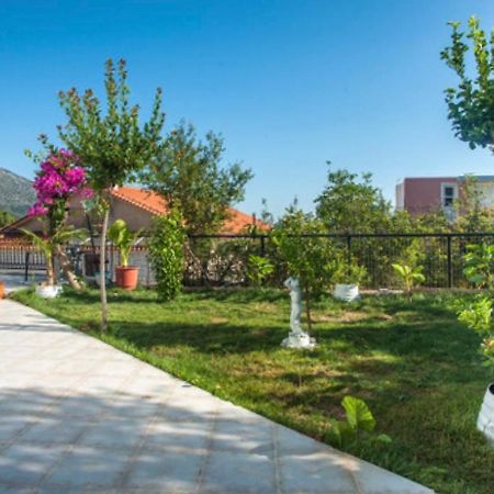 Fernanda'S Traditional 2 Floor House Villa Poros  Bagian luar foto