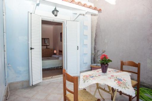 Fernanda'S Traditional 2 Floor House Villa Poros  Bagian luar foto